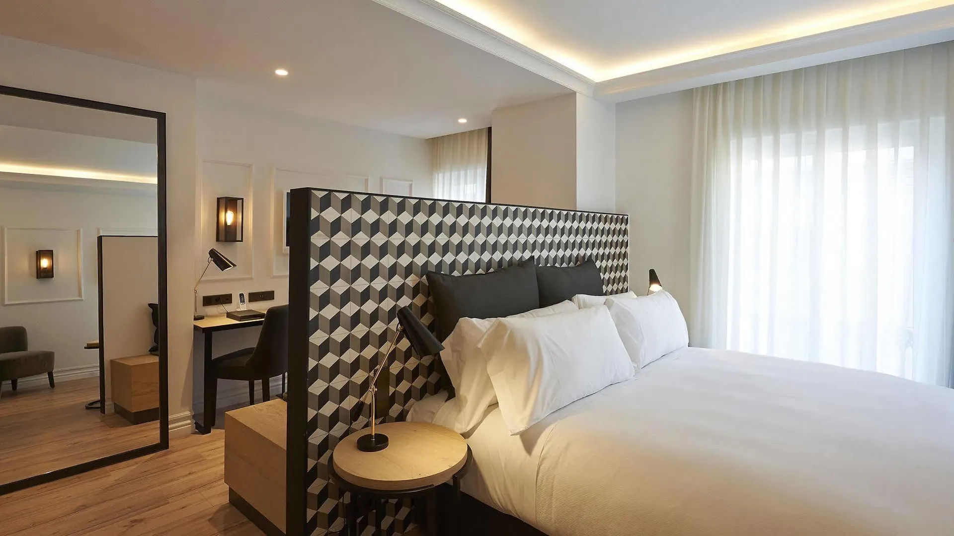 Serras Barcelona 5*,  Spain
